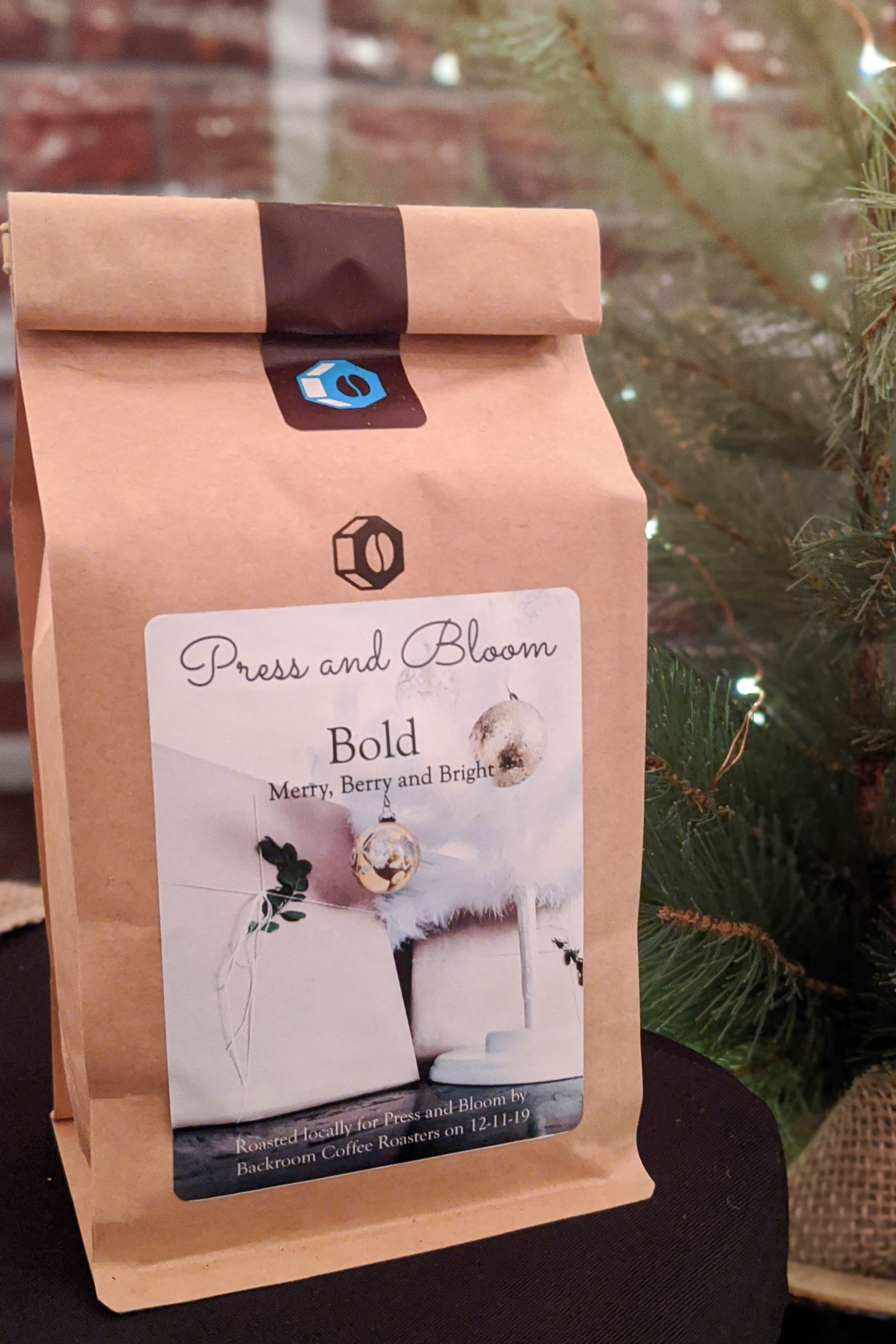 00100lrPORTRAIT_00100_BURST20191214105109790_COVER